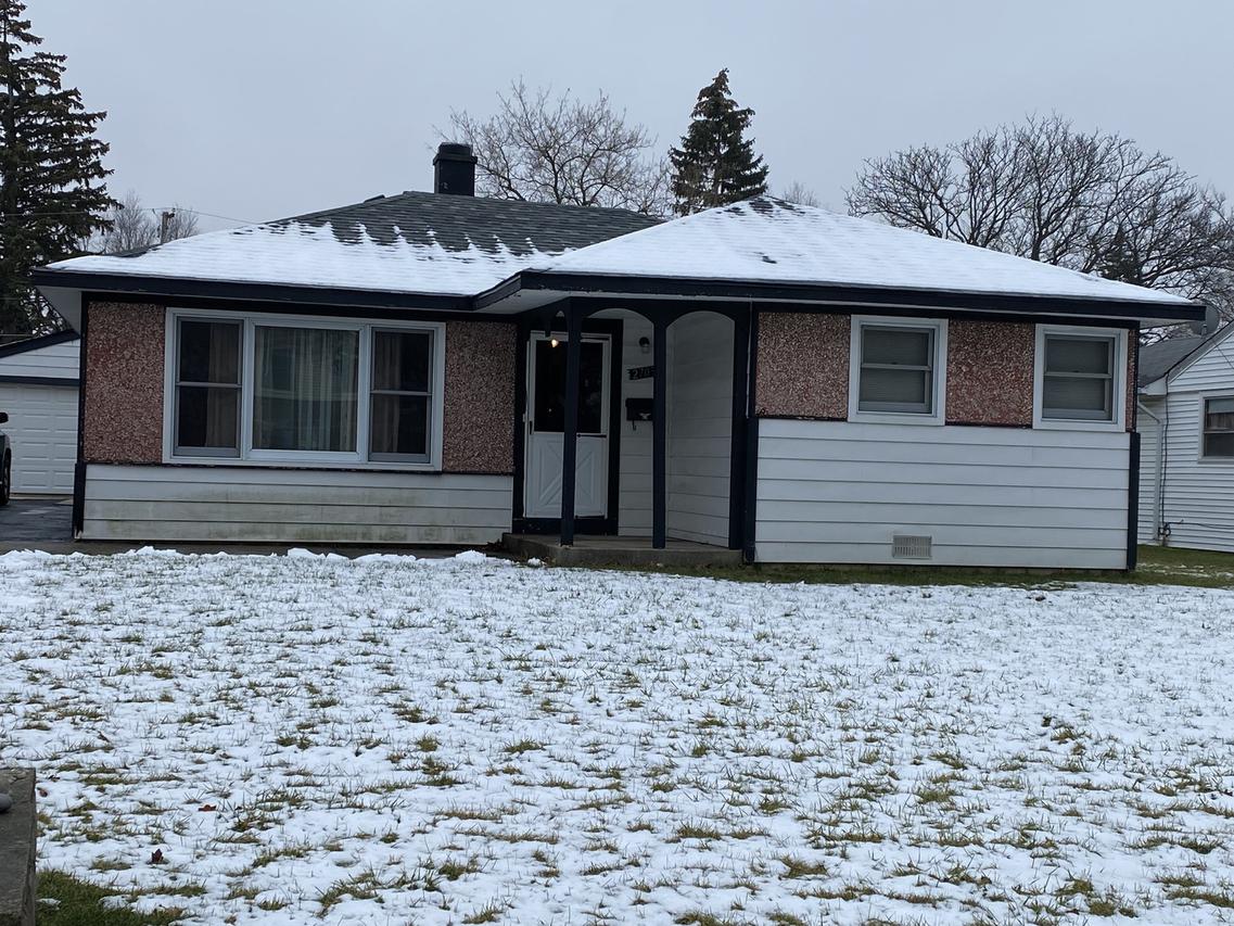 2703 Fremont St., Rolling Meadows, IL 60008