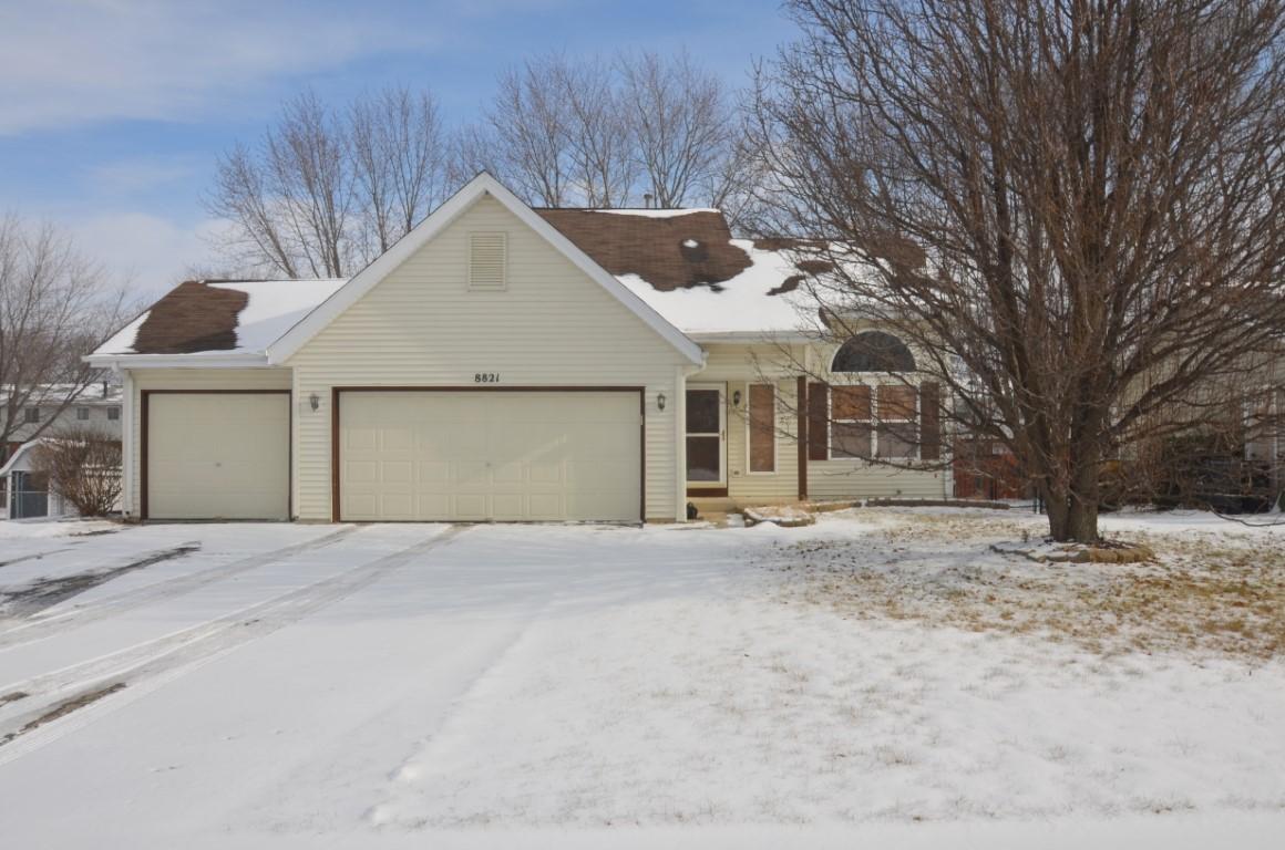 8821 Wakefield Dr., Machesney Park, IL 61115