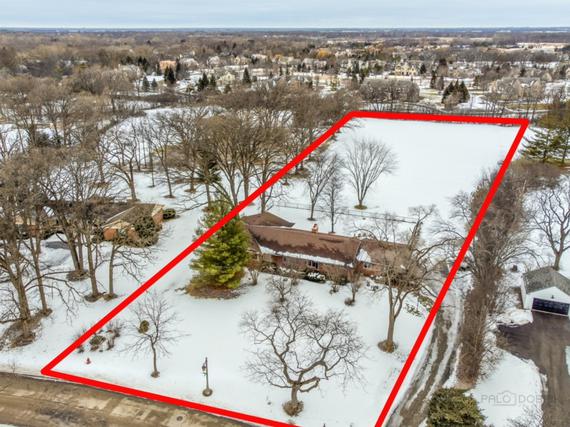 866 Oak Knoll Dr., Lake Forest, IL 60045