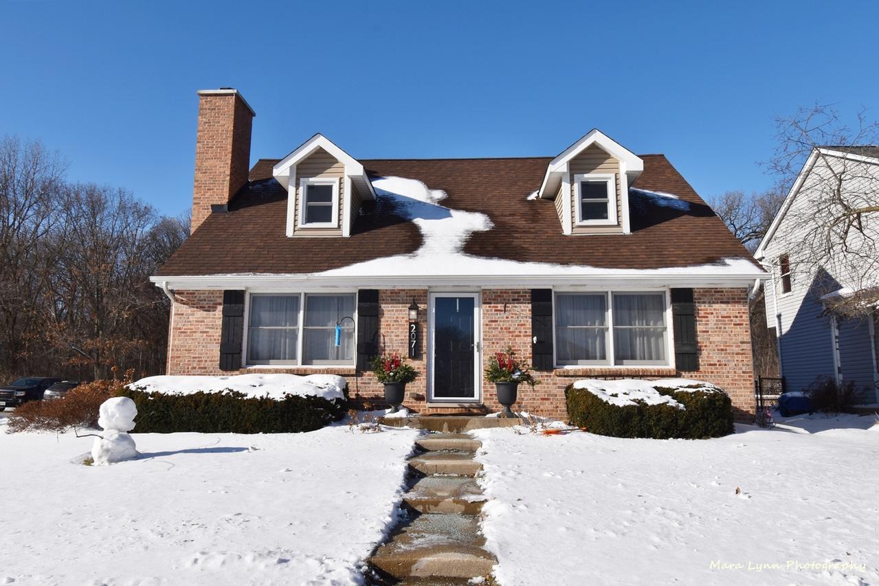 2071 Monday Dr., Elgin, IL 60123