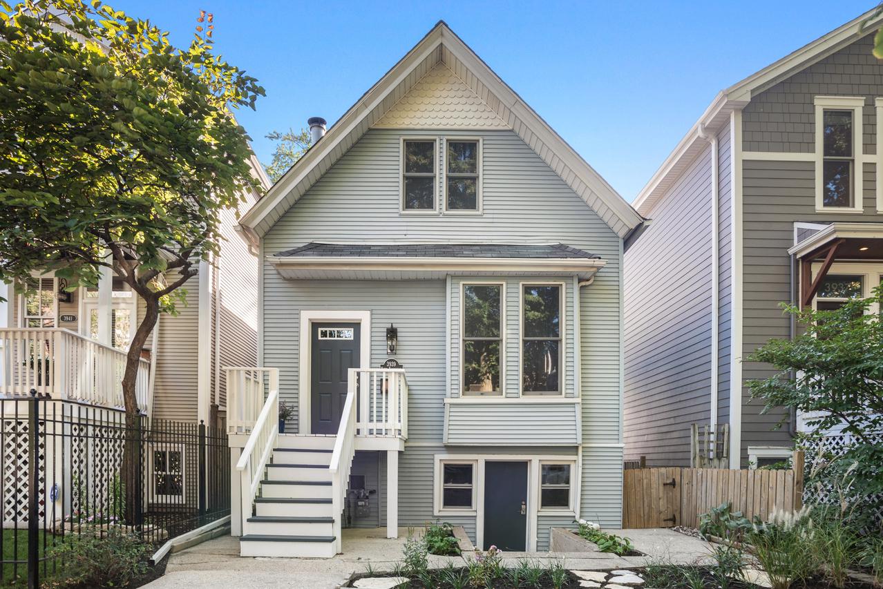 3939 N Ravenswood Ave., Chicago, IL 60613