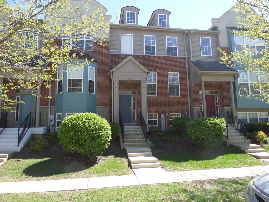 1559 Station Park Dr., Grayslake, IL 60030