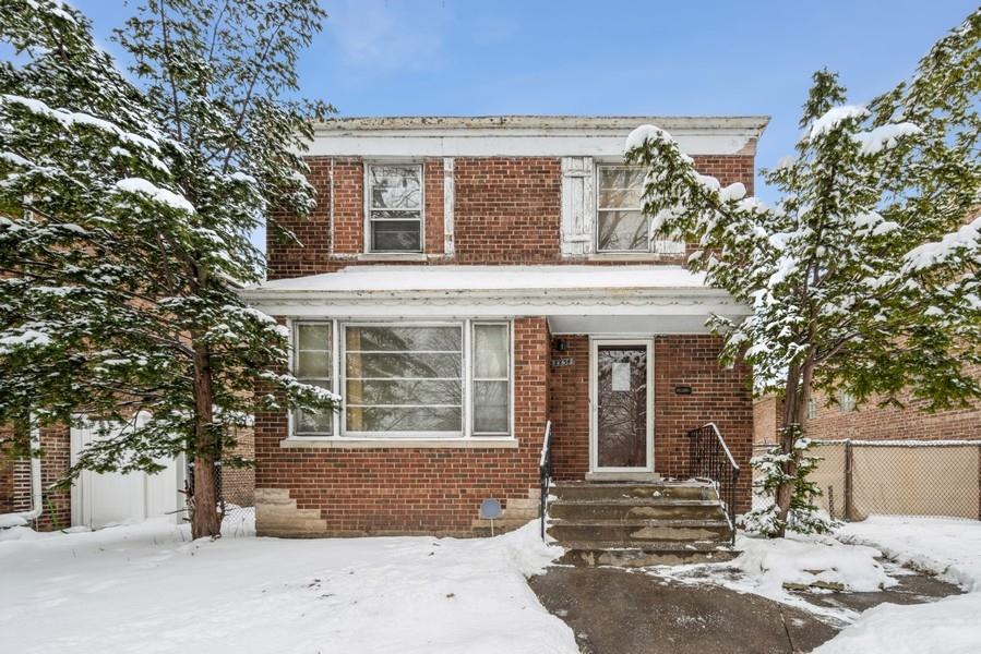 8834 S Jeffery Blvd., Chicago, IL 60617