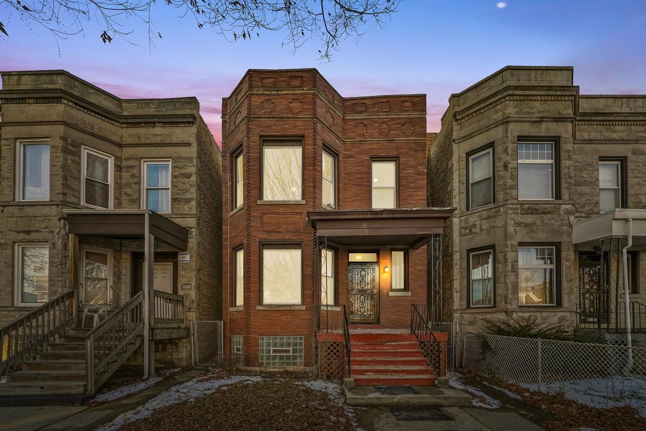 7120 S Ingleside Ave., Chicago, IL 60619