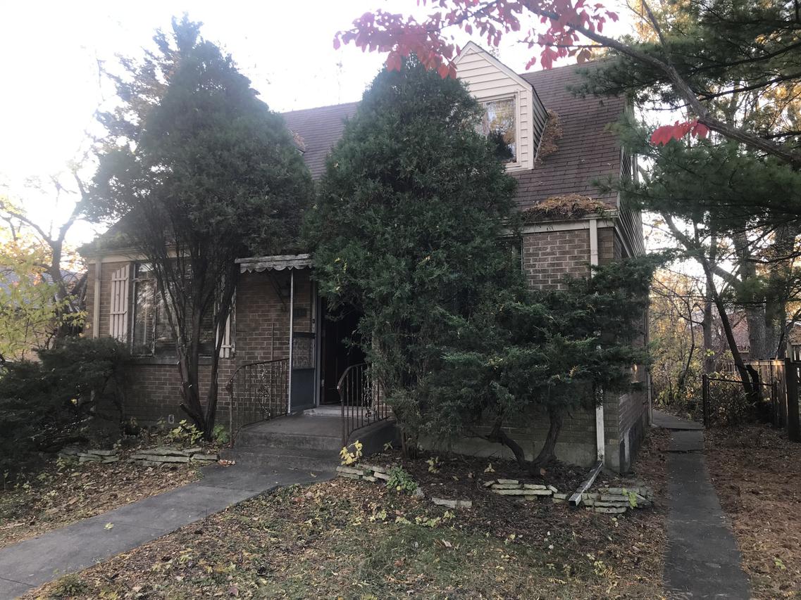 8448 Harding Ave., Skokie, IL 60076