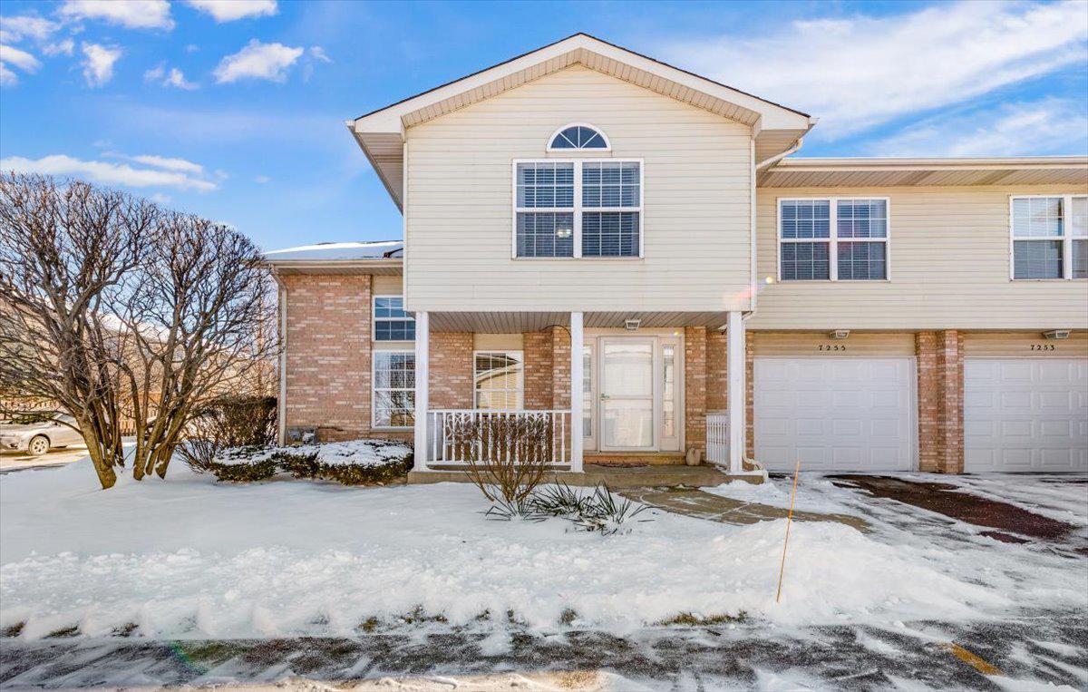 7255 Terrace Dr. #47, Justice, IL 60458
