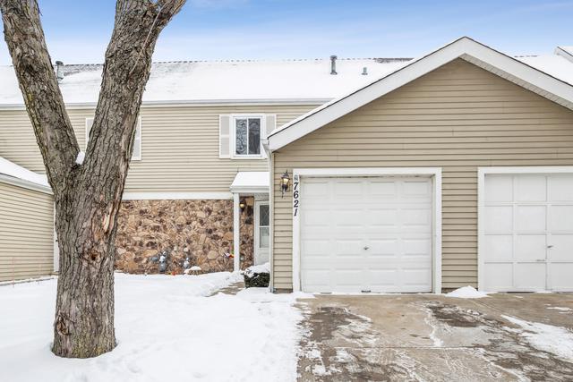 7621 Weymouth Cir., Hanover Park, IL 60133