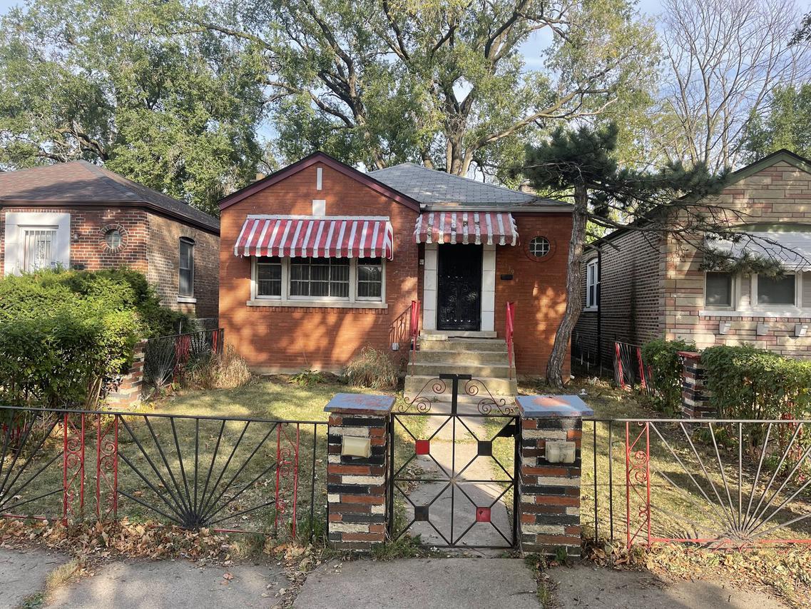 [Address Hidden by Seller], Chicago, IL 60628