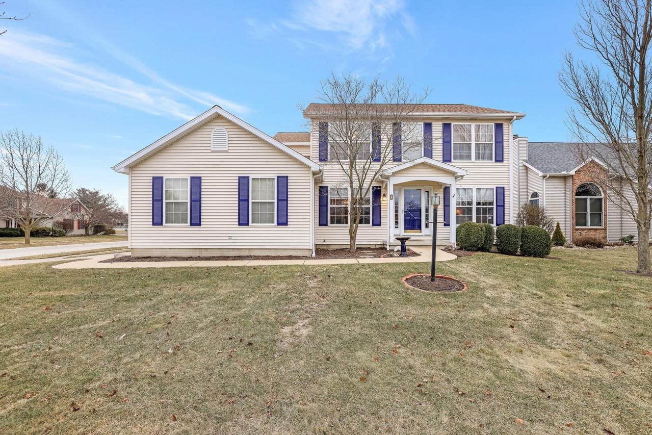 1 Goldfinch Ct., Savoy, IL 61874