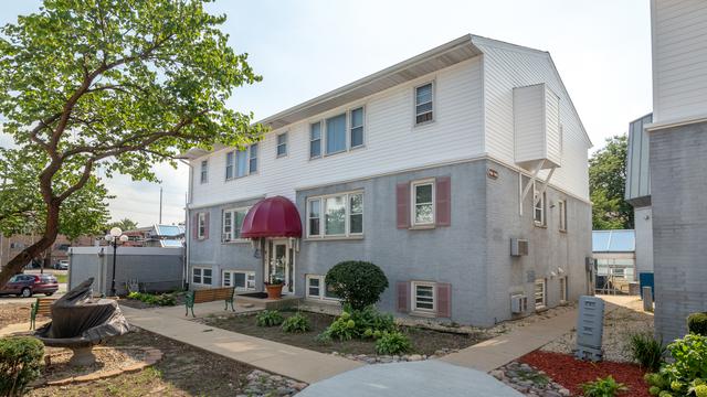 9461 Kelvin Ln. #2552, Schiller Park, IL 60176