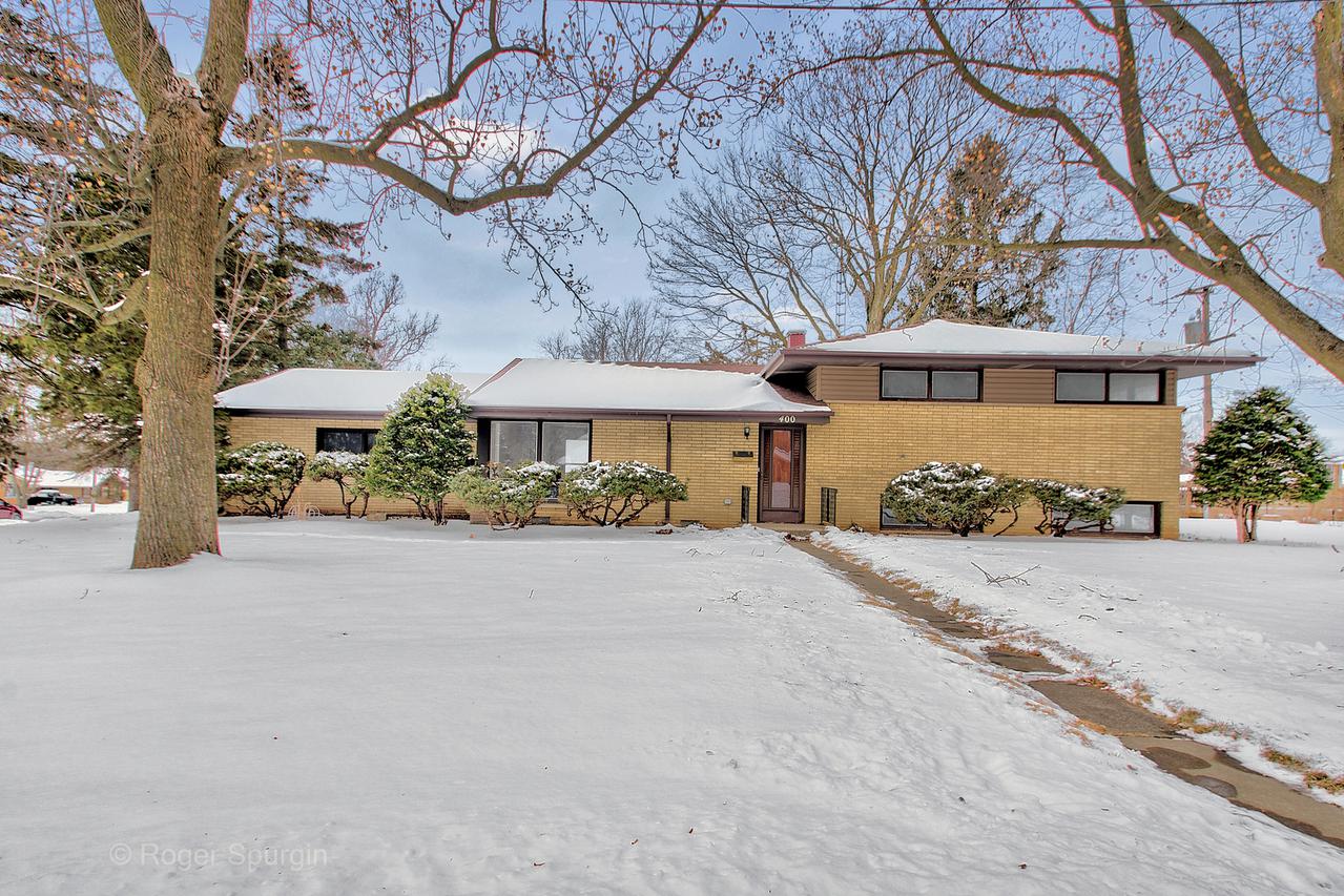 400 Hill Ave., North Aurora, IL 60542