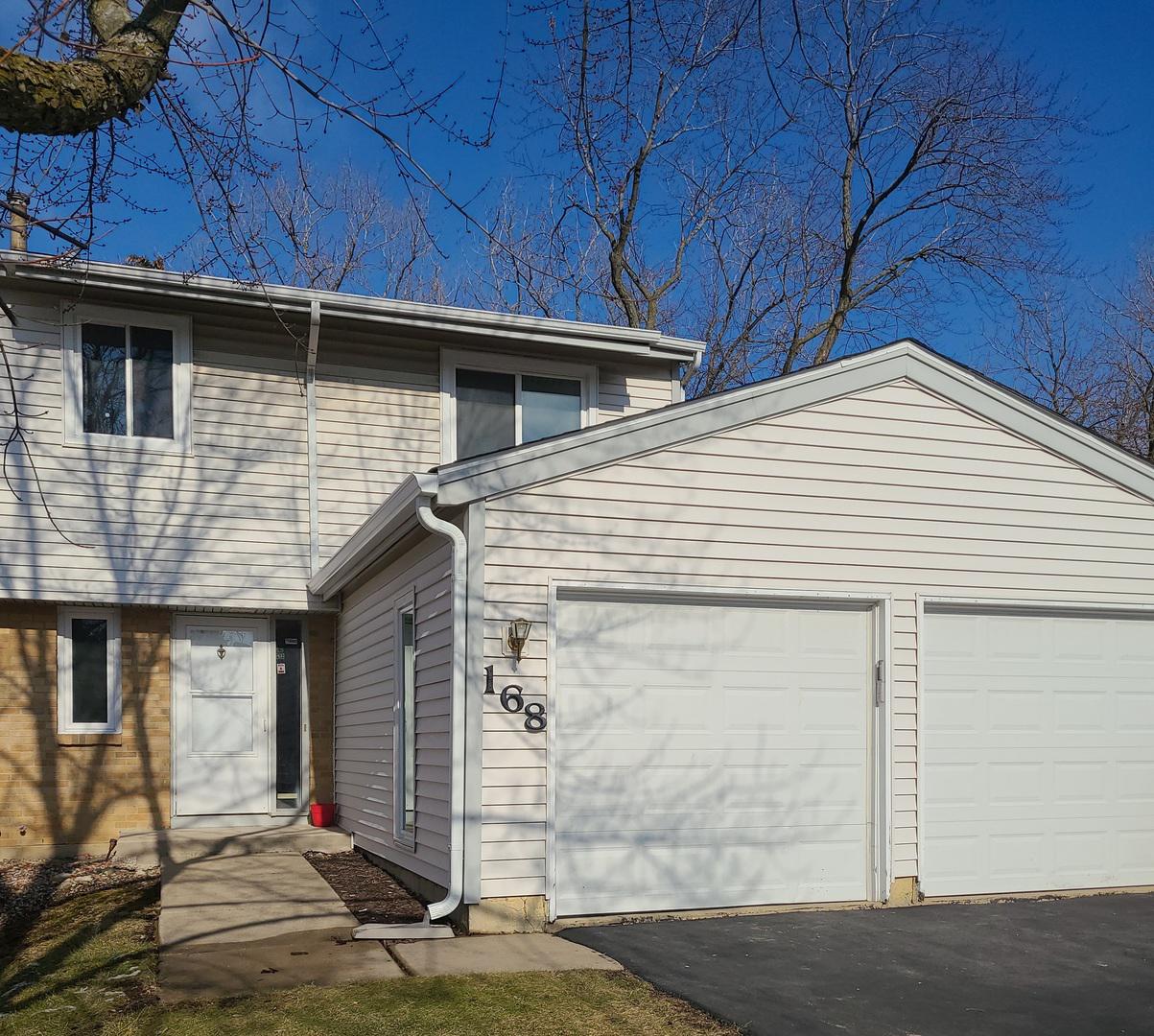 168 Pamela Dr., Bolingbrook, IL 60440