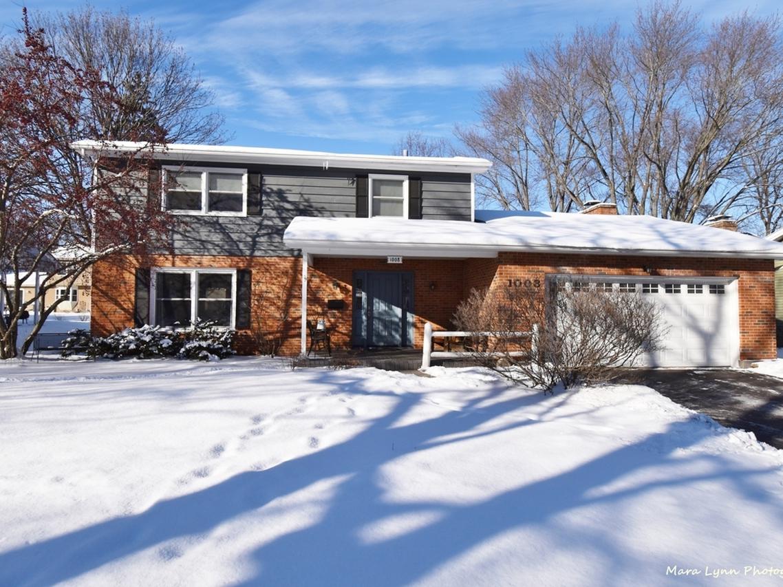 1008 Kehoe Dr., St. Charles, IL 60174