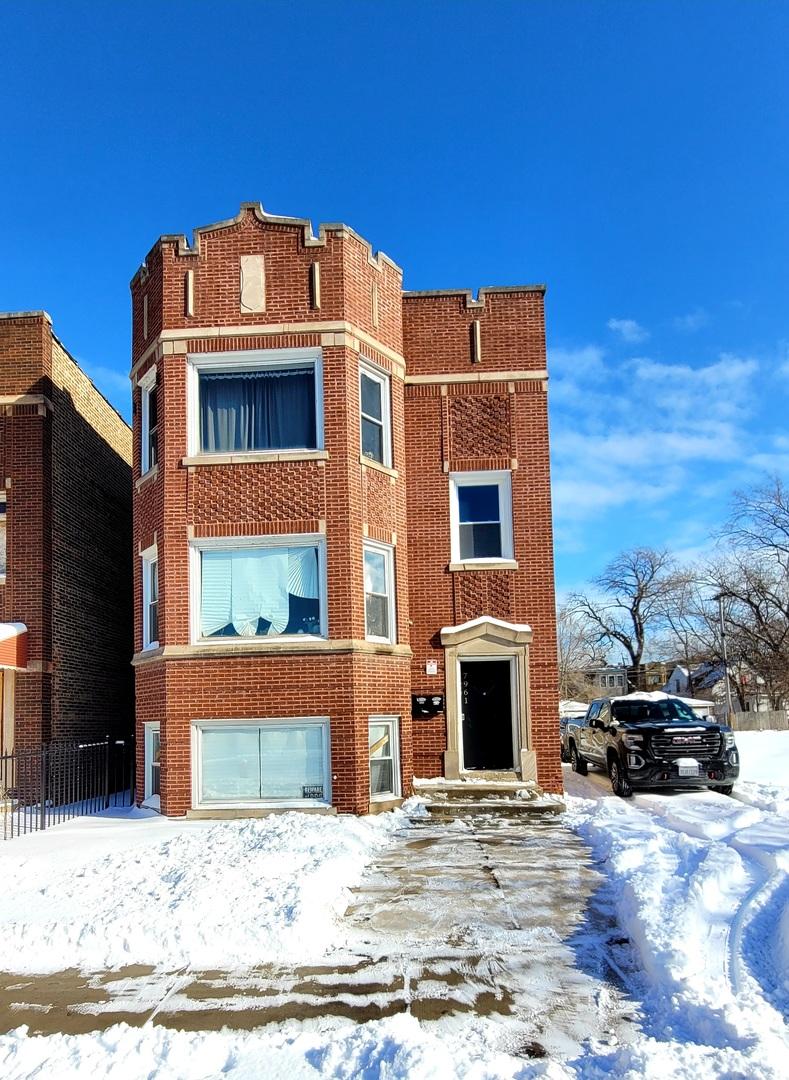 7961 S Essex Ave., Chicago, IL 60649