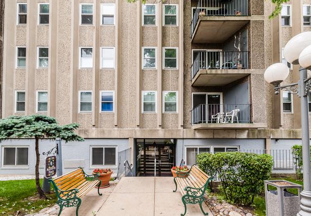 9514 Lawrence Ave. #2608, Schiller Park, IL 60176
