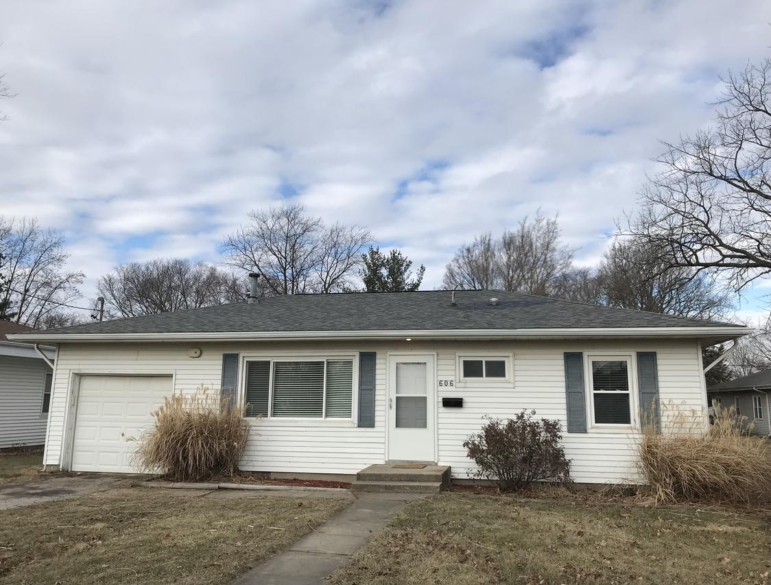 606 E Barker St., Tuscola, IL 61953