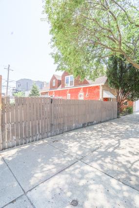 2067 N Western Ave., Chicago, IL 60647