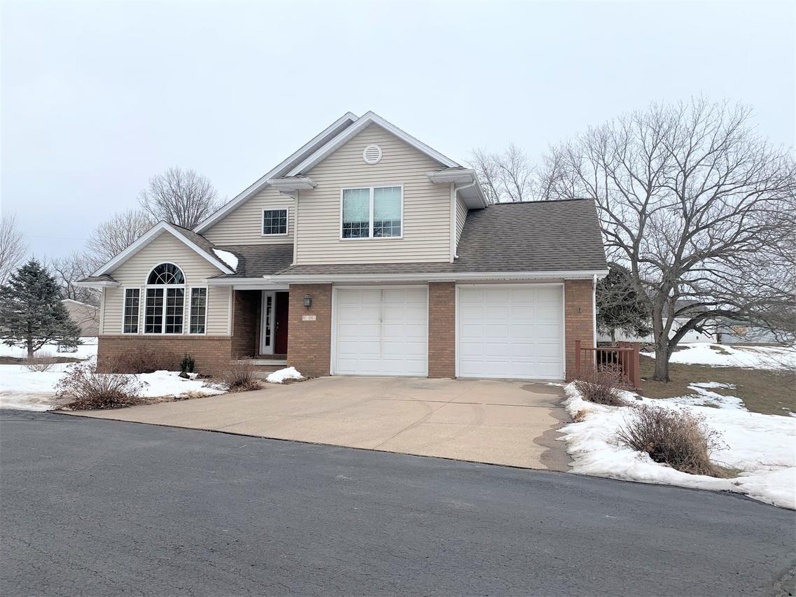 8901 20th W St., Rock Island, IL 61201