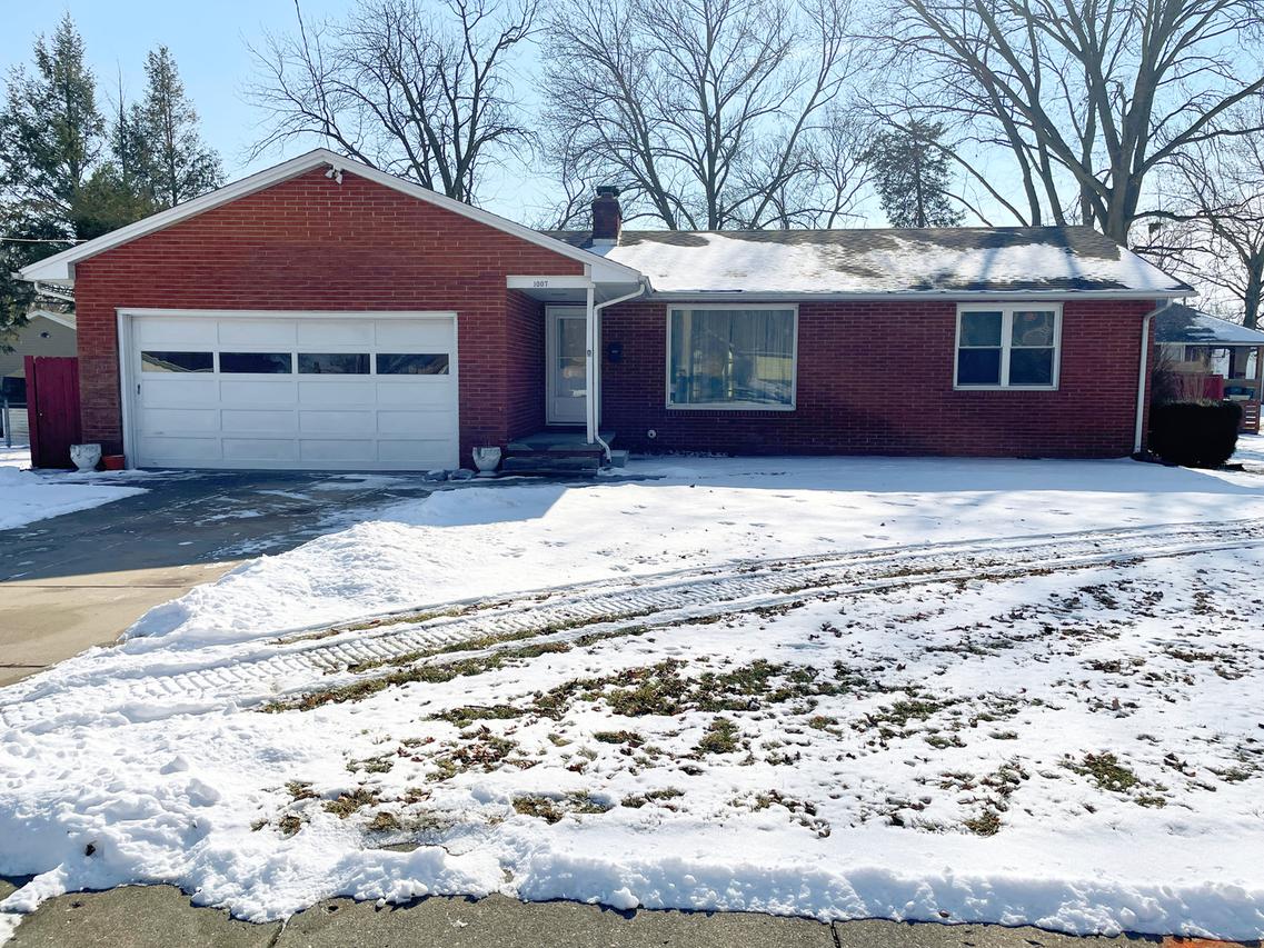 1007 W Bridge St., Streator, IL 61364