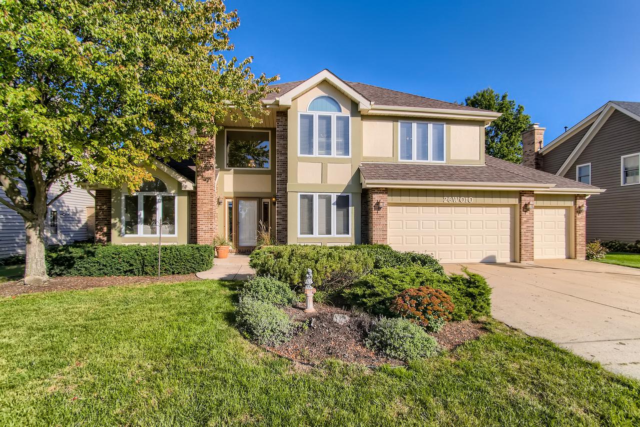 26w010 Macarthur Ave., Carol Stream, IL 60188