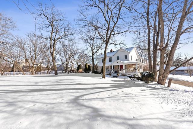 107 Bradwell Rd., Inverness, IL 60010