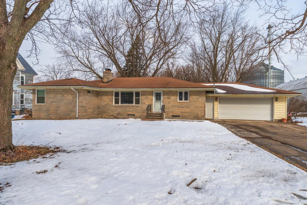 52 North St., Saunemin, IL 61769