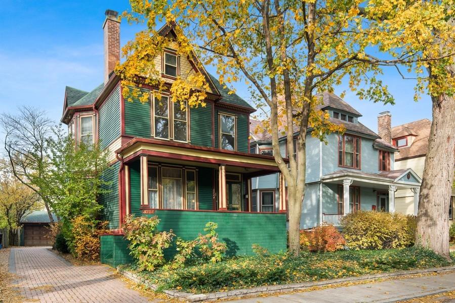 5724 S Harper Ave., Chicago, IL 60637