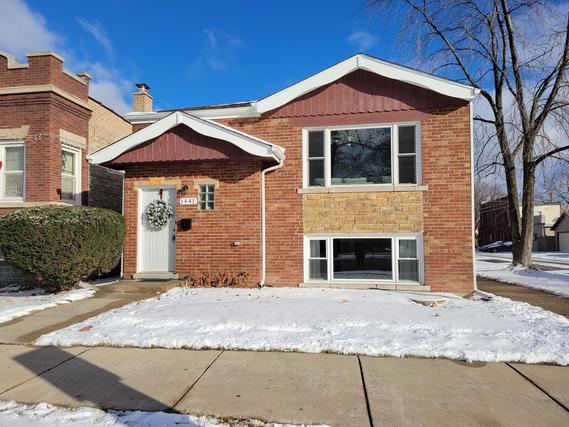 1441 S 58th Ave., Cicero, IL 60804