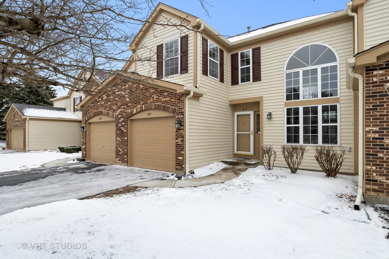 6811 W Wellsley Ct., Gurnee, IL 60031