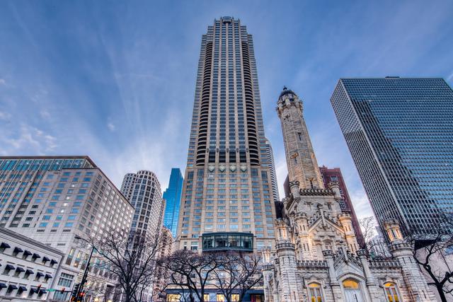 800 N Michigan Ave. #4403, Chicago, IL 60611