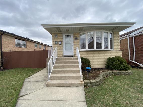 5811 S Newland Ave., Chicago, IL 60638