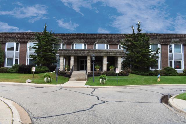 2300 Windsor Mall Ct. #2B, Park Ridge, IL 60068