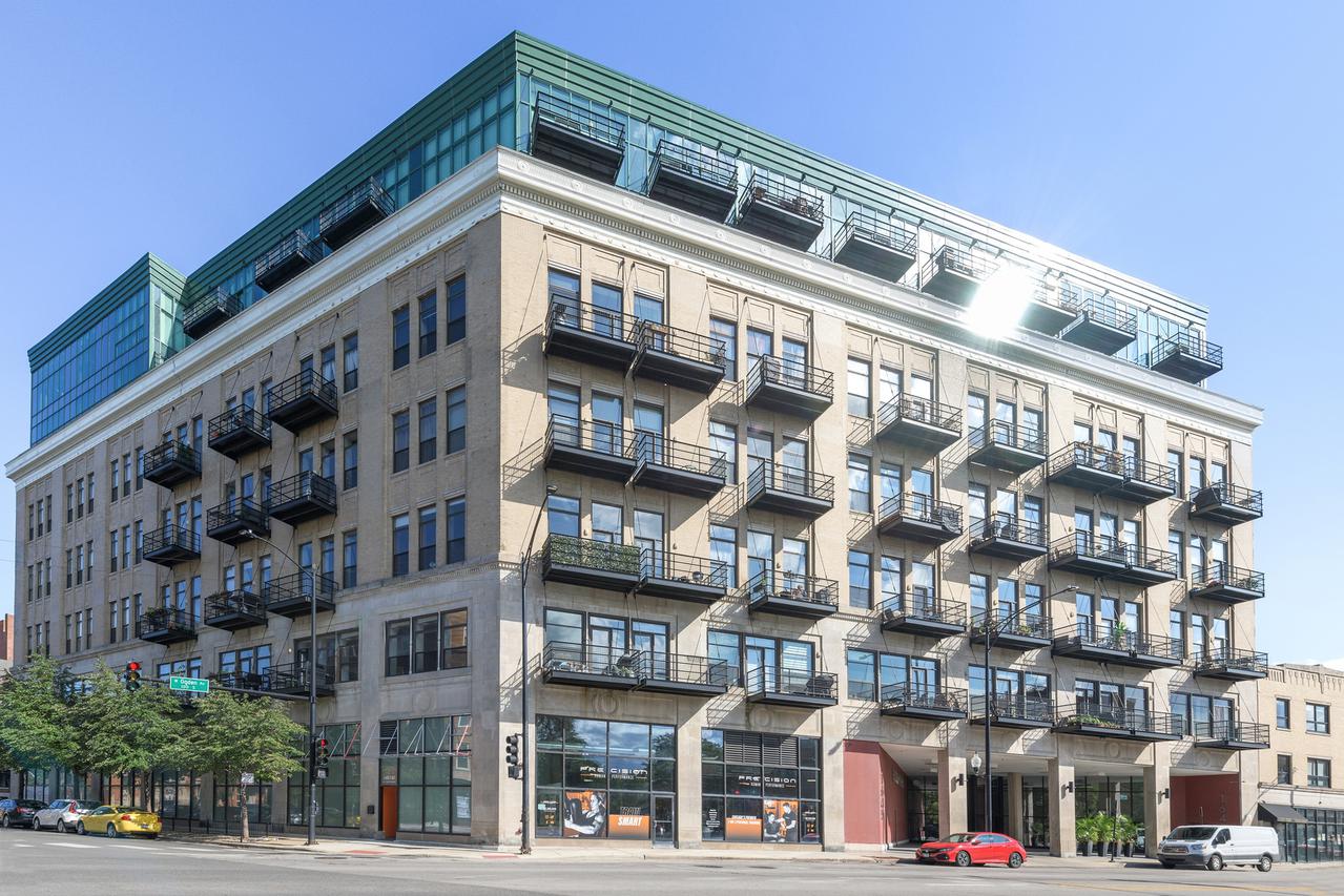1645 W Ogden Ave. #335, Chicago, IL 60612