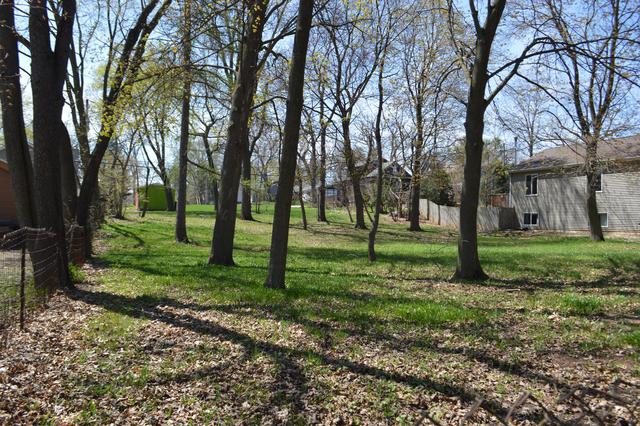 000 Greenwood Pl., Mchenry, IL 60050