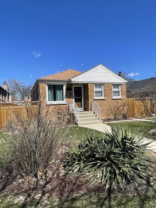 New Homes For Sale This Week That Attend Dawes Elementary School: February 11th to February 17th