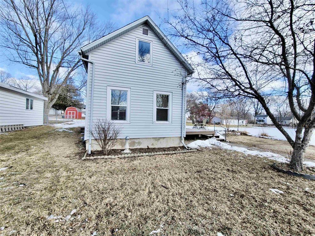 314 E 6th St., Pecatonica, IL 61063