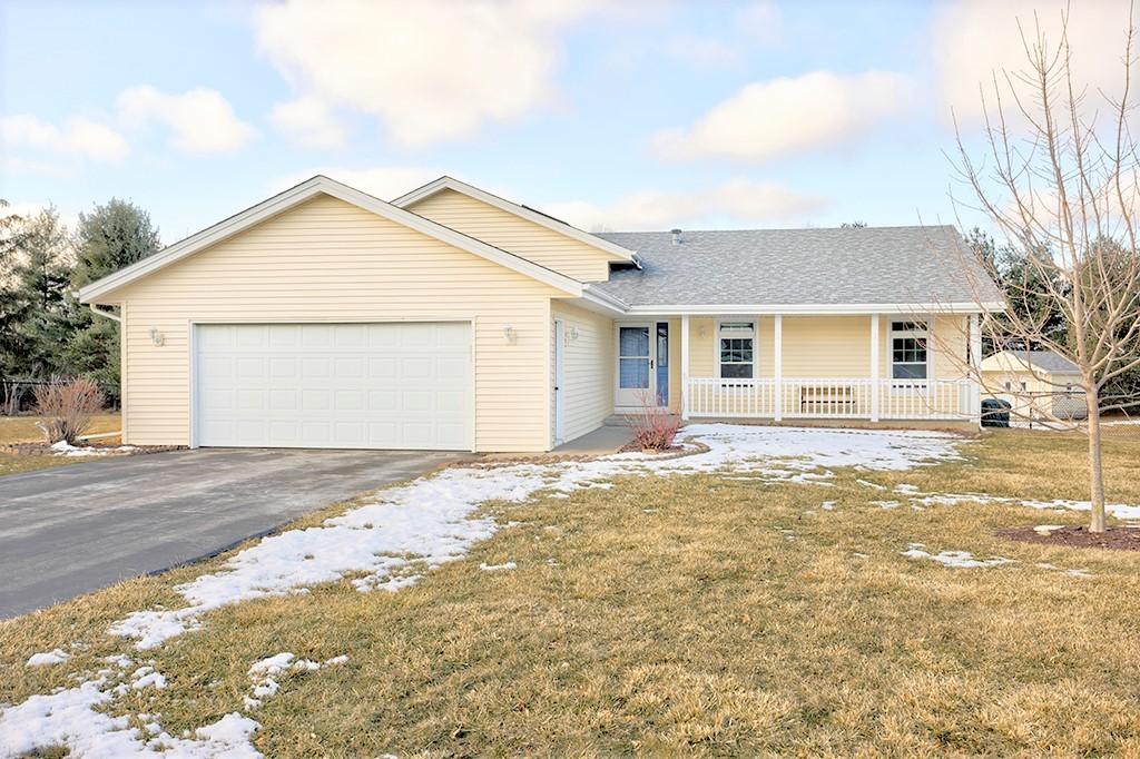 4215 Gloucester Rd., Roscoe, IL 61073