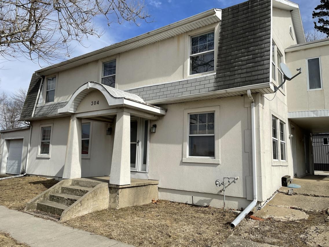304 N Main St., St. Joseph, IL 61873
