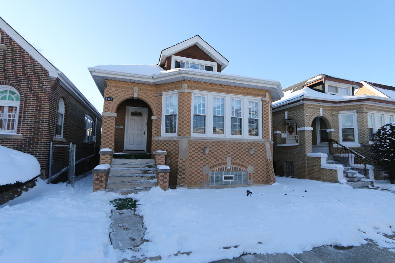 8420 S Paulina St., Chicago, IL 60620