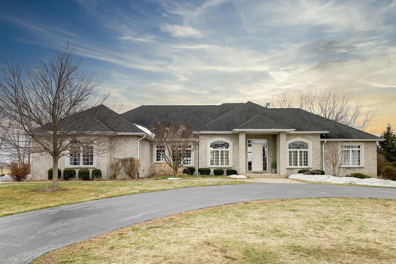 164 Titleist Tr., Poplar Grove, IL 61065
