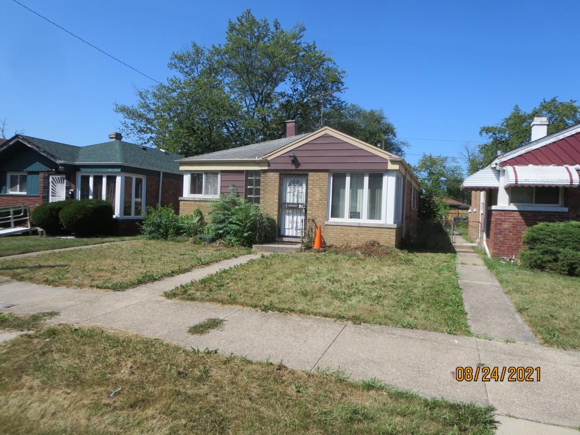 12520 S Laflin St., Calumet Park, IL 60827