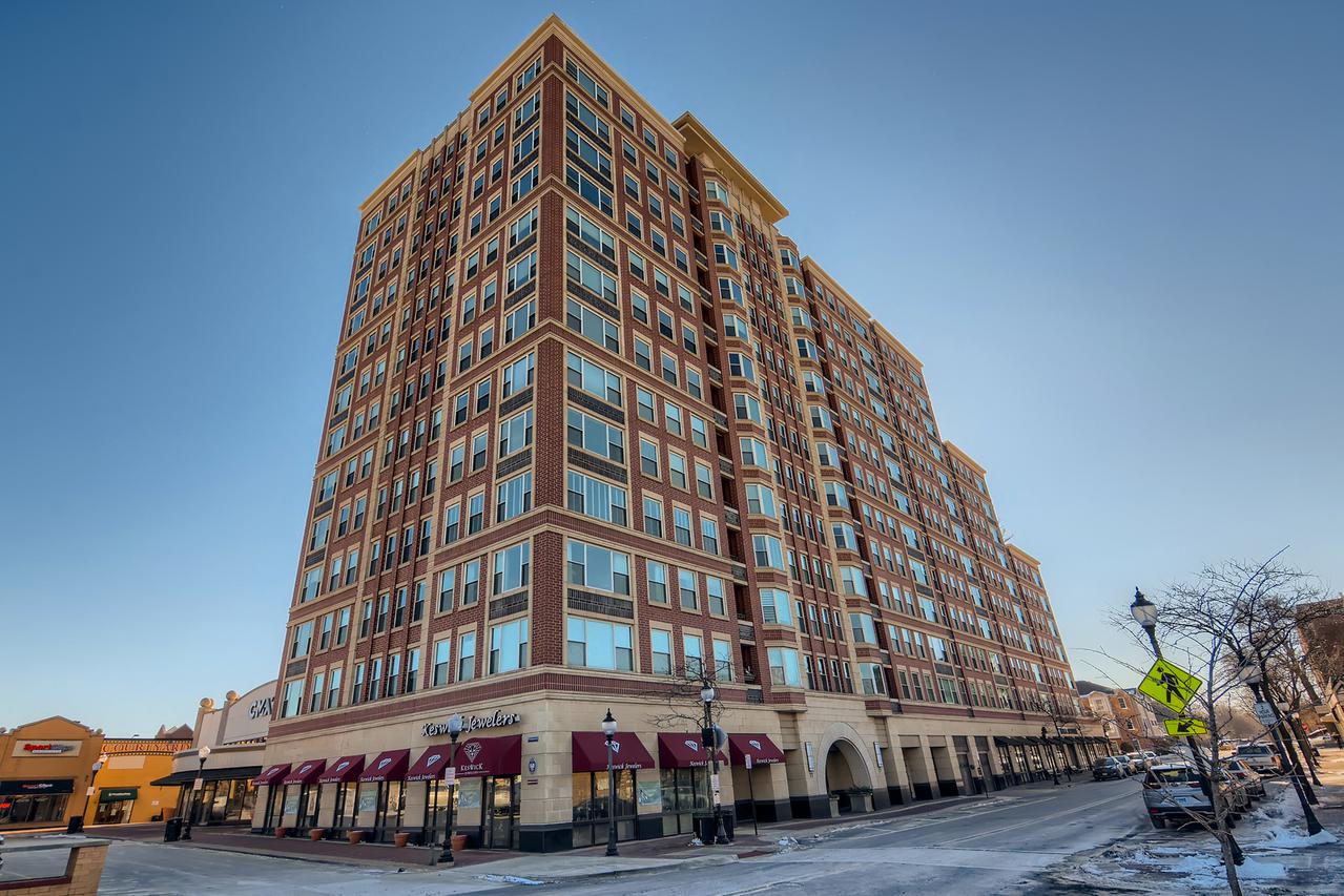 77 S Evergreen Ave. #1201, Arlington Heights, IL 60005