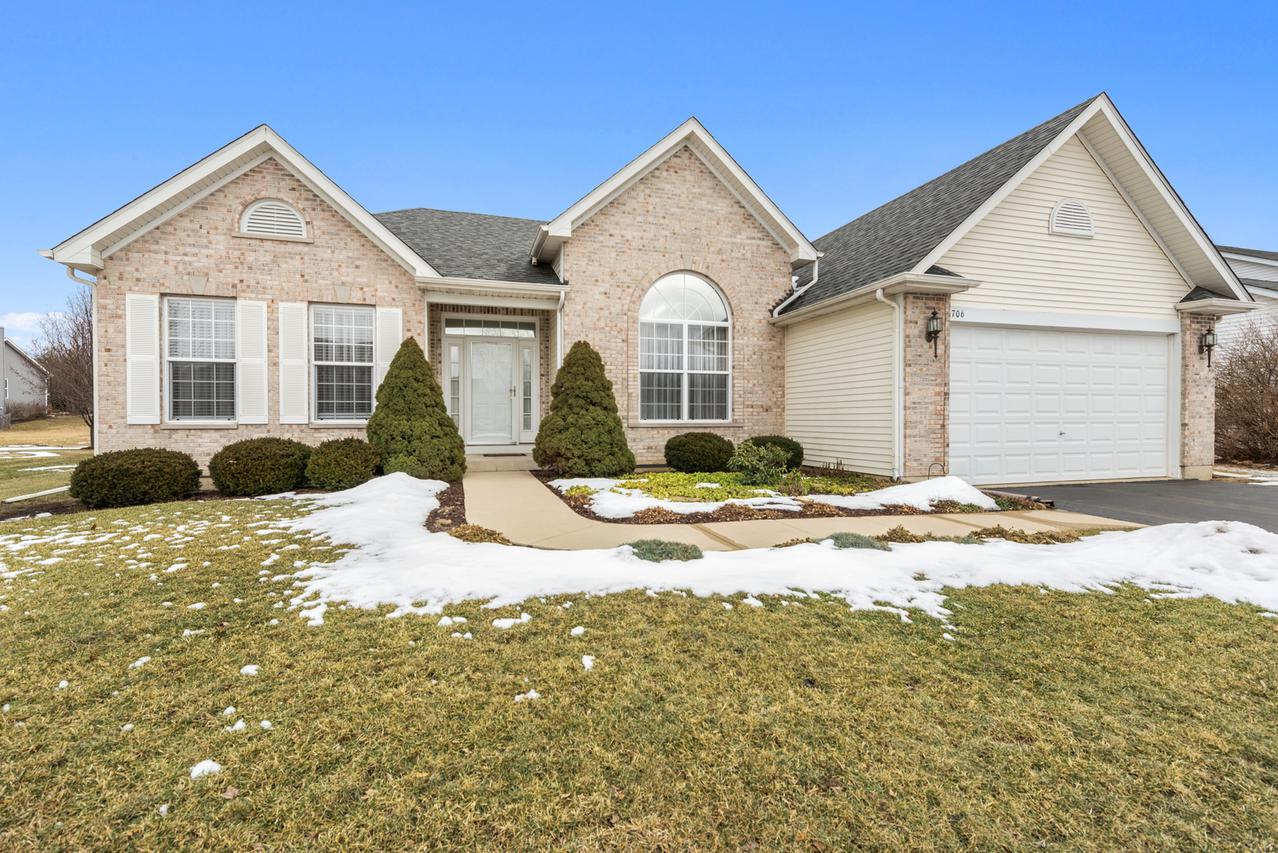 1706 Reagan Blvd., Mchenry, IL 60050