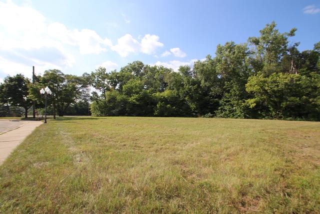 New Homes on 1+ Acres For Sale This Week in Fox Lake: February 16th to February 22nd