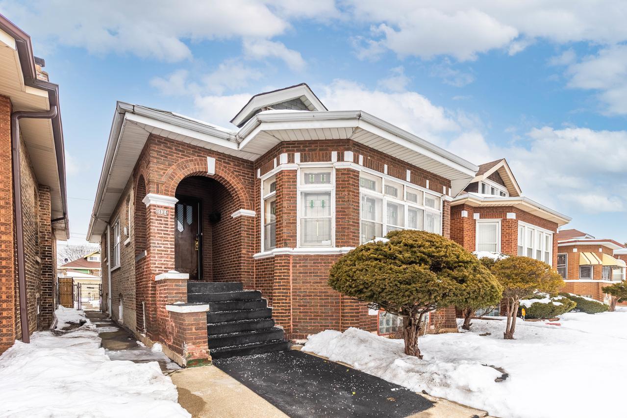 8134 S Honore St., Chicago, IL 60620