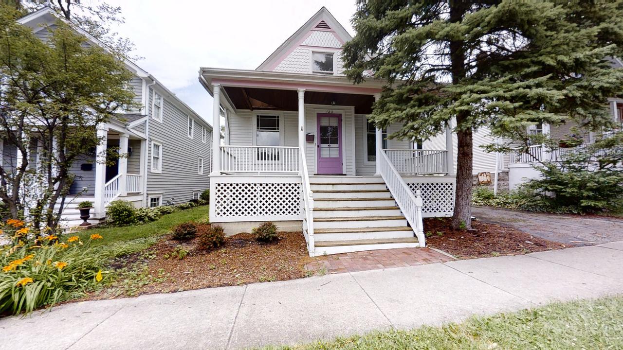 123 W 5th St., Hinsdale, IL 60521