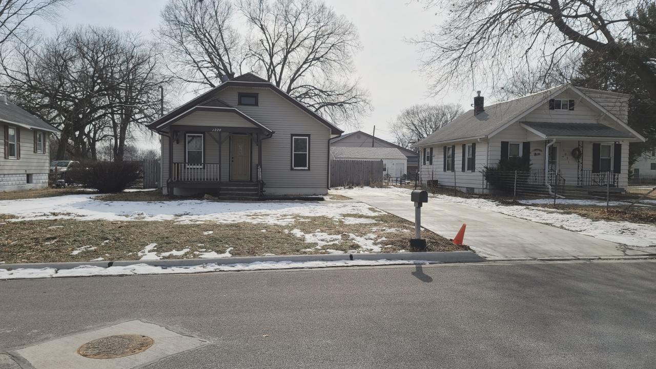 1229 W 6th St., Sterling, IL 61081