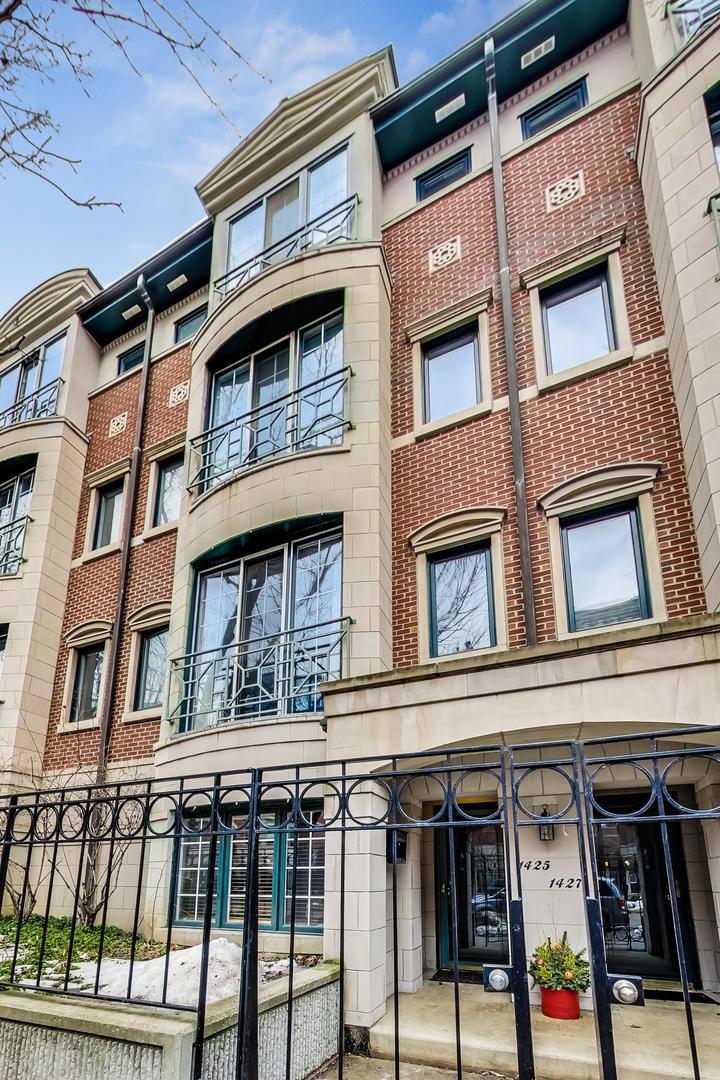 1425 S Prairie Ave., Chicago, IL 60605