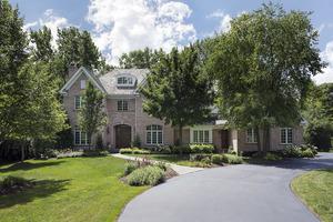 1970 Merritt Ln., Lake Forest, IL 60045