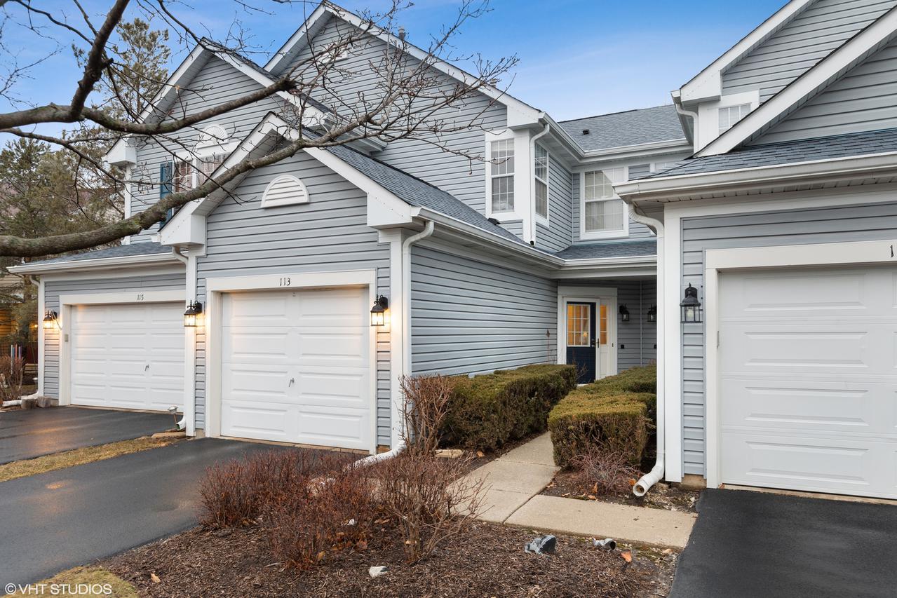 113 Polaris Dr., Lake In The Hills, IL 60156